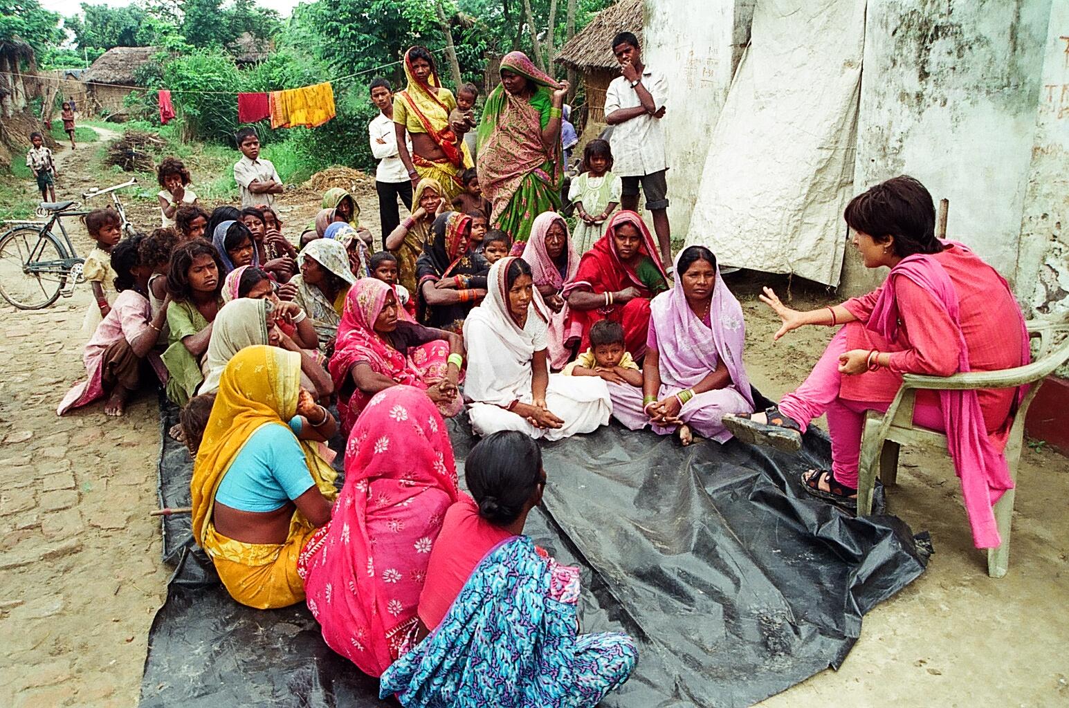 Goonjs-team-member-understanding-the-problems-practices-during-menstruation-